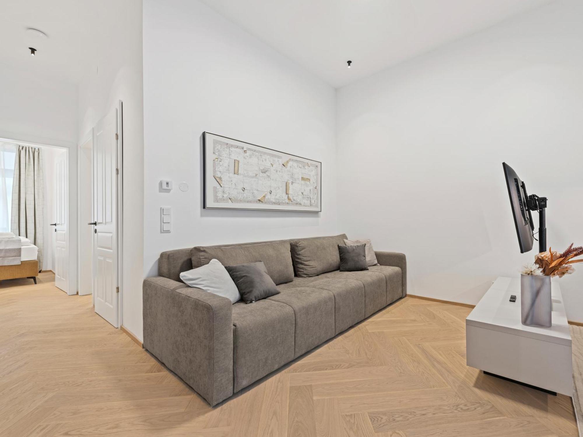 Door No 5 By Gt7 Hospitality Apartment